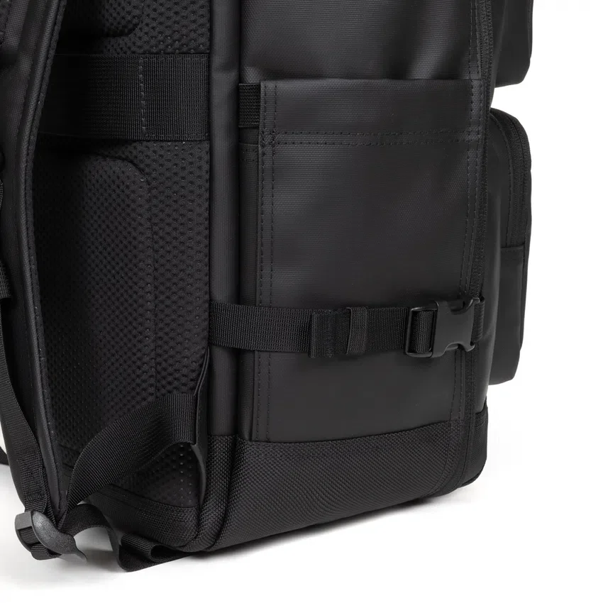 TECUM CABIN CNNCT TOP ZWART
